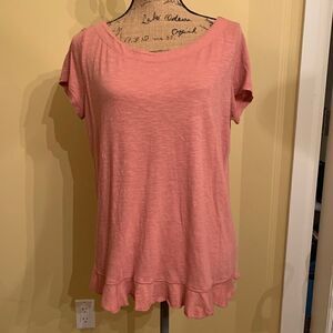 Susina ruffled T-shirt sz M